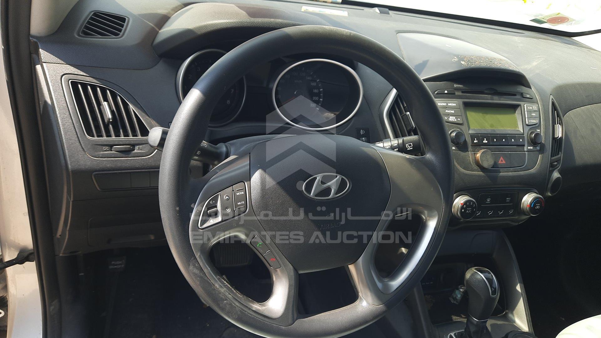 2015 HYUNDAI TUCSON VIN: KMHJT81E7FU056065
