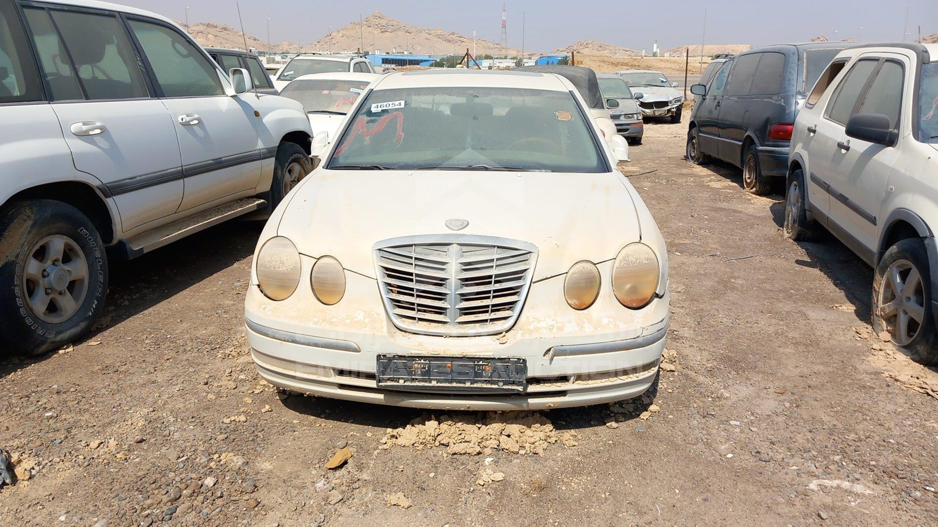 2004 KIA OPIRUS VIN: KNALD224445028628