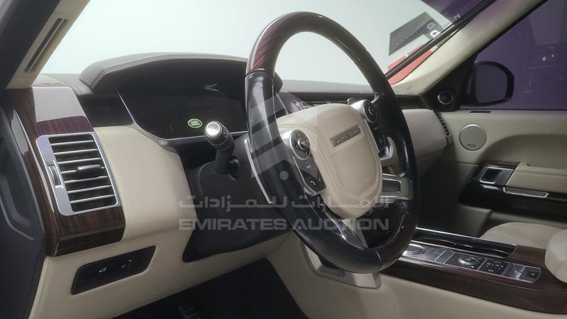 VIN: SALGA2EF6EA171169 Auction: EmiratesAuction Lot: 405877 VIN: SALGA2EF6EA171169 Range Rover Autobiography 2014 WHITE Photo 18