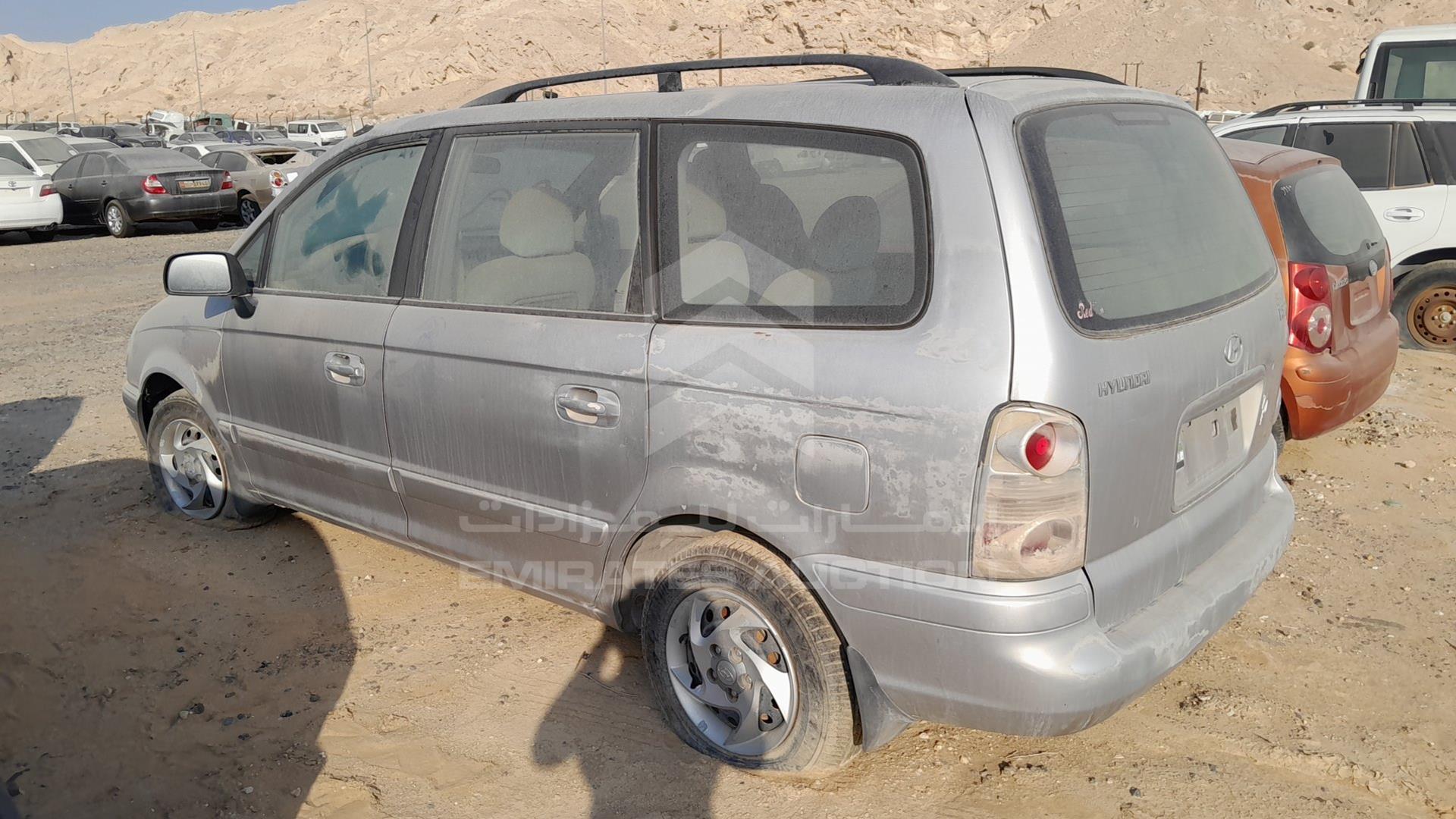2006 HYUNDAI TRAJET VIN: KMHMG81C56U289569