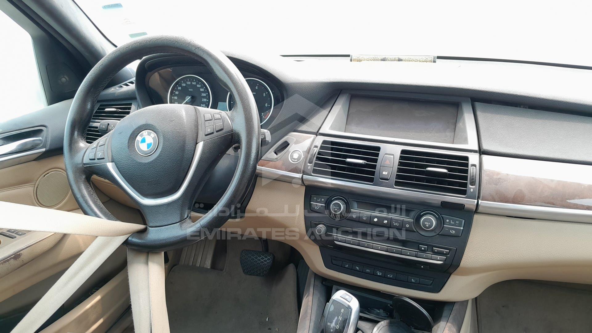 2008 BMW X5 VIN: WBAFE81018L092493