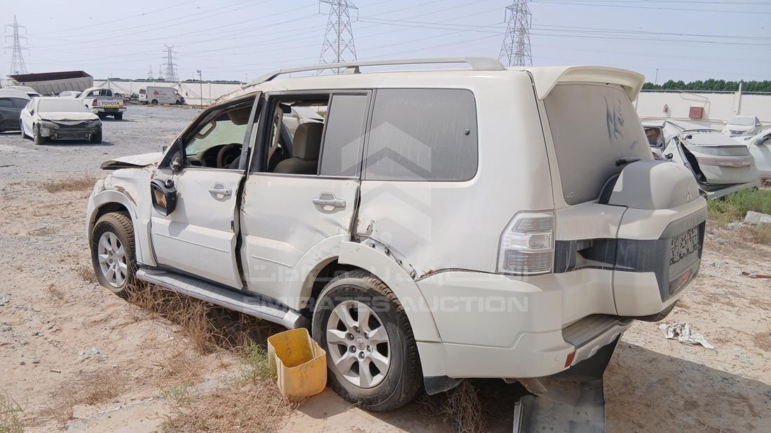 2017 Mitsubishi Pajero — Rear Left Angle — Photo 5