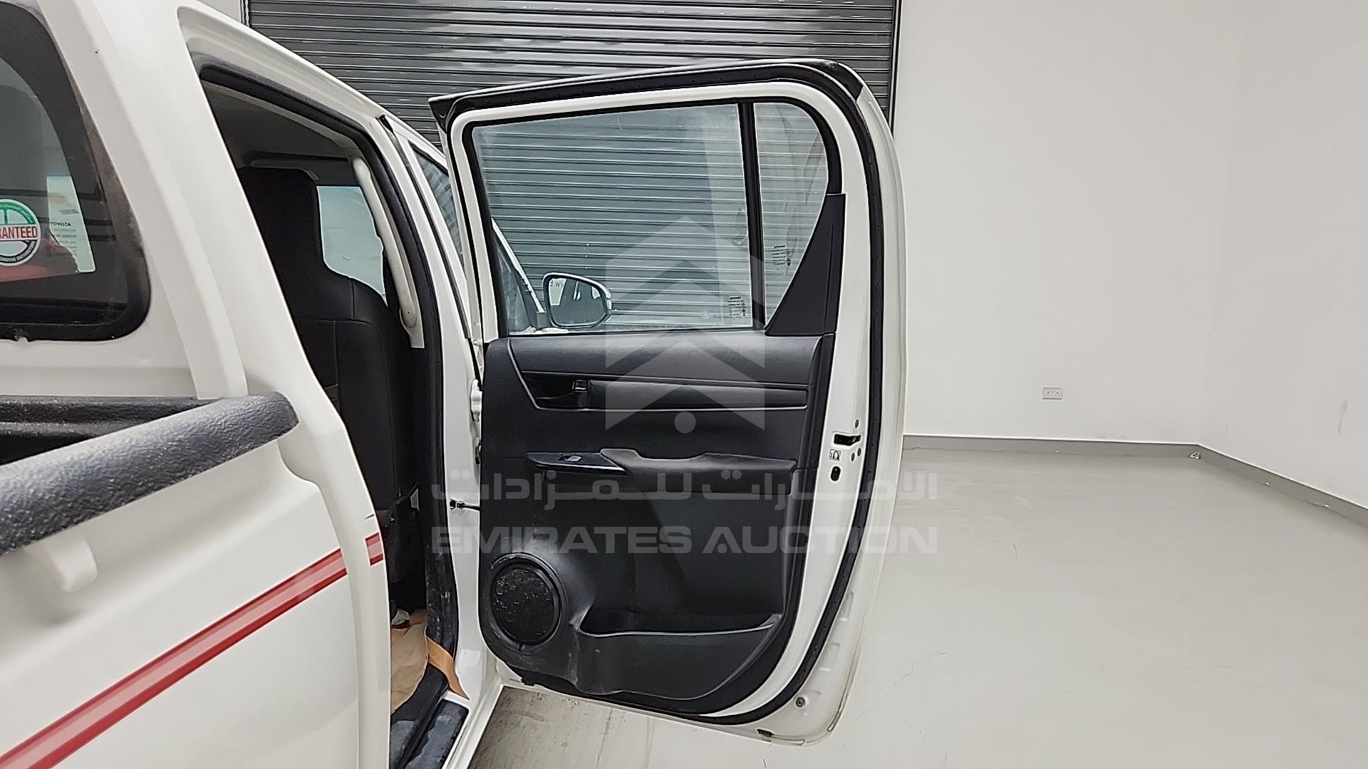 2023 TOYOTA HILUX VIN: MR0DB9CD1P5161745