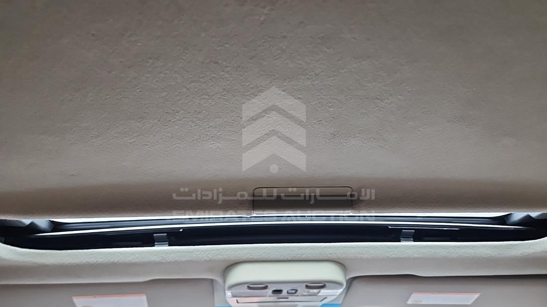 2021 Nissan Patrol — Sun Roof View — Photo 18