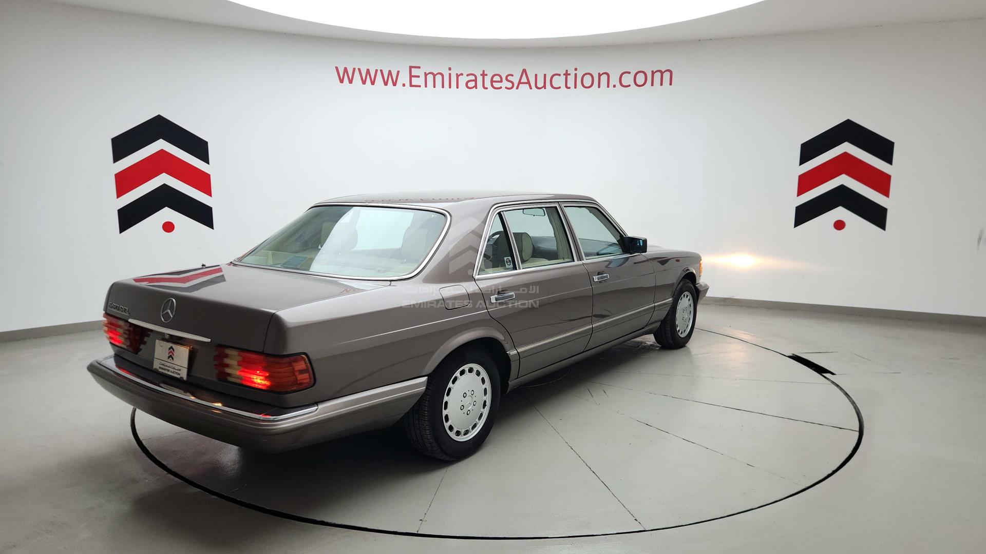 1991 MERCEDES SEL 560 VIN: WDBCA39E1MA592260
