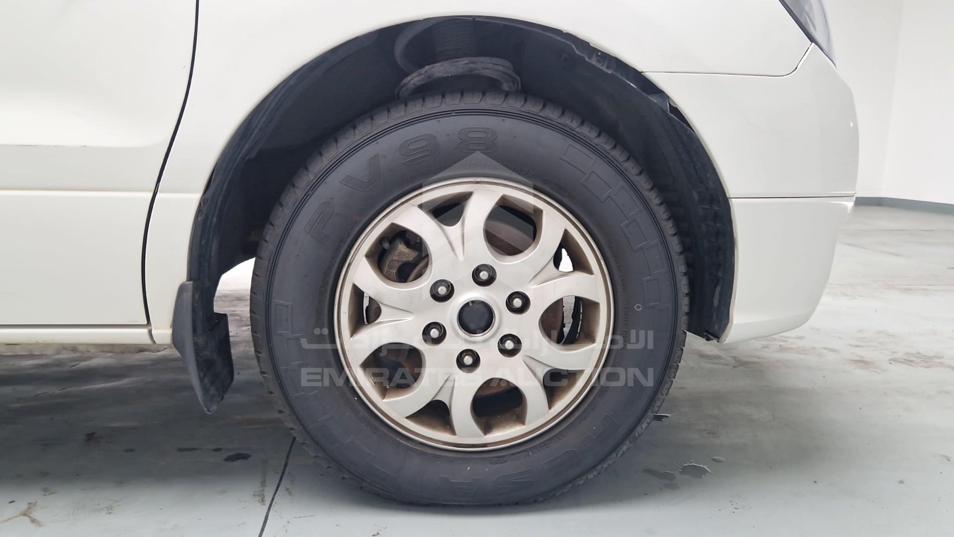 2012 HYUNDAI H1 VIN: KMHWH81R6CU371221