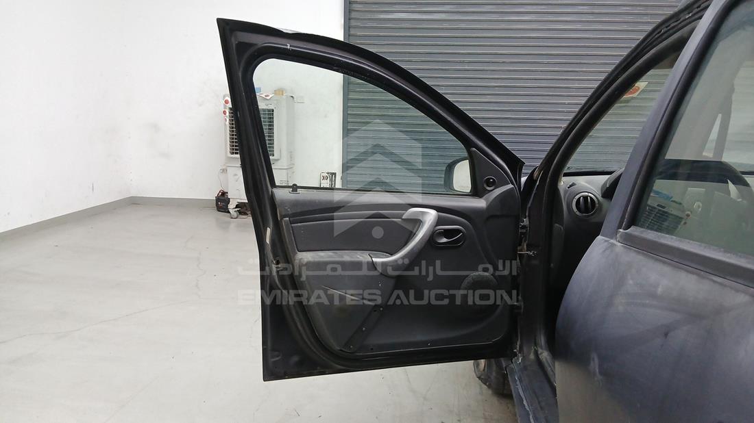 2014 Renault Duster — Front Left Door — Photo 14