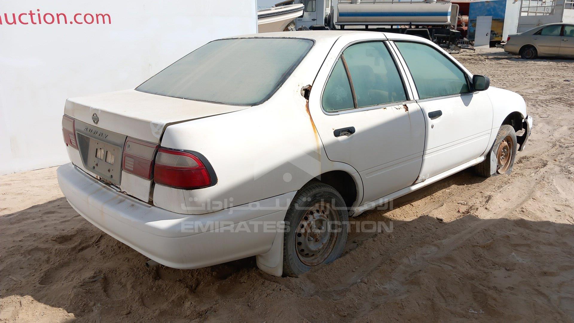 1999 NISSAN SENTRA VIN: JN1BB41S8XW002552