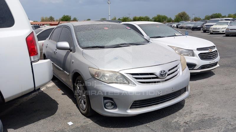 RKLBC42E7B4582063 Auction: EmiratesAuction Lot: 404958 RKLBC42E7B4582063 Toyota Corolla 2011 SILVER Photo 9