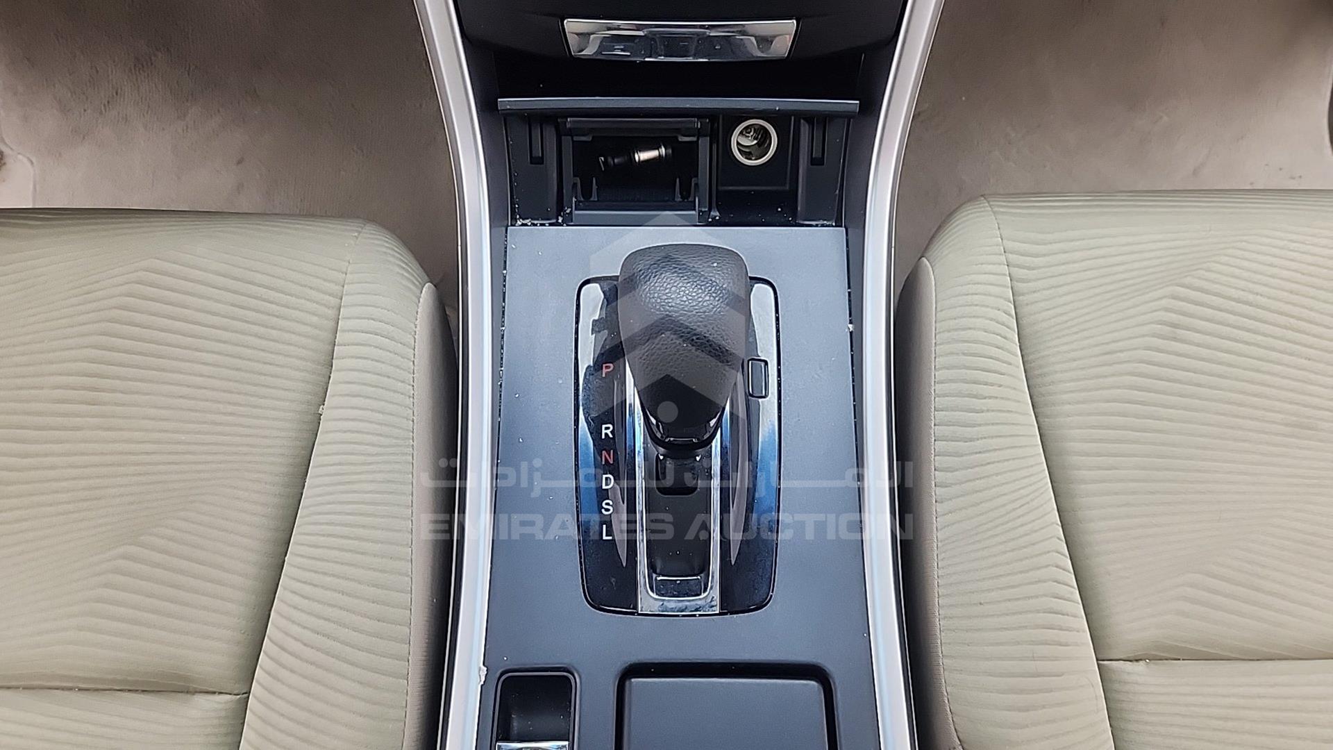 2015 HONDA ACCORD VIN: LUCCR2629F3414257
