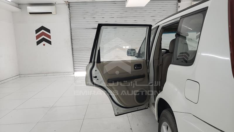 JN8BT0TY5EW001459 Auction: EmiratesAuction Lot: 408724 JN8BT0TY5EW001459 Nissan X-Trail 2014 ANTIQUE WHITE Photo 19