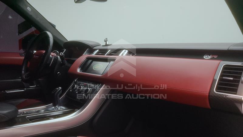 SALWA2EF7GA547408 Auction: EmiratesAuction Lot: 412101 SALWA2EF7GA547408 Range Rover Sport 2016 BLACK Photo 43