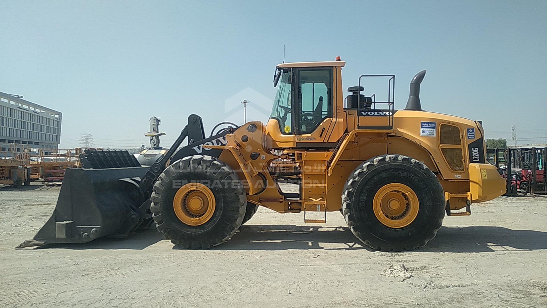 2013 VOLVO --- VIN: VCEL220GE00009261