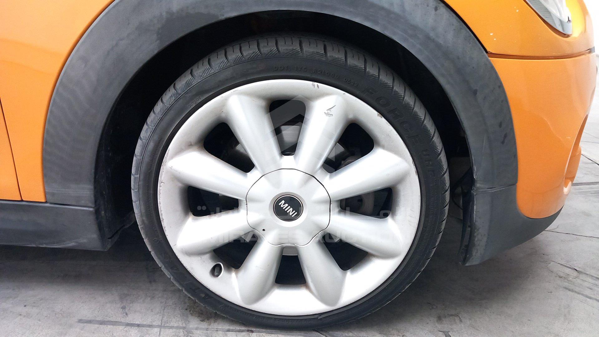 2014 MINI COOPER S VIN: WMWXM7109ET905379