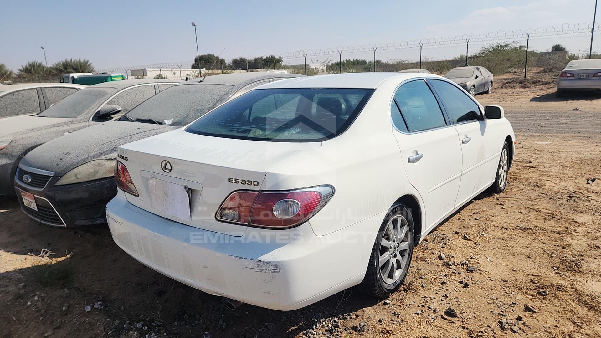 2004 LEXUS ES 330 VIN: JTHBA30GX40014030