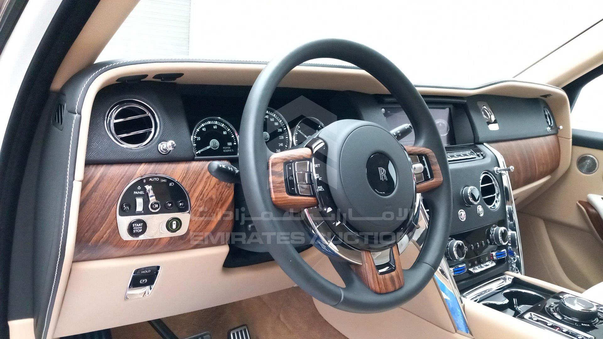 2020 ROLLS-ROYCE CULLINAN VIN: SLATV4A06LU111161