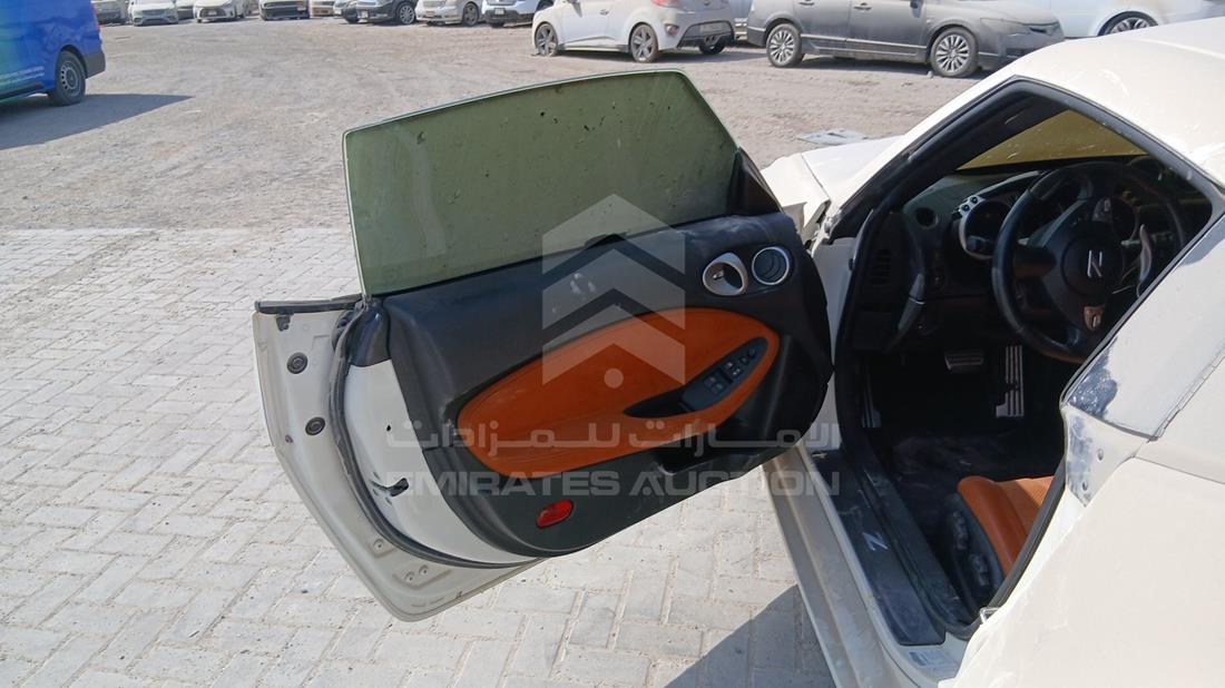 نيسان 370 Z 2014 — الباب الأمامي الأيسر — صورة 10
