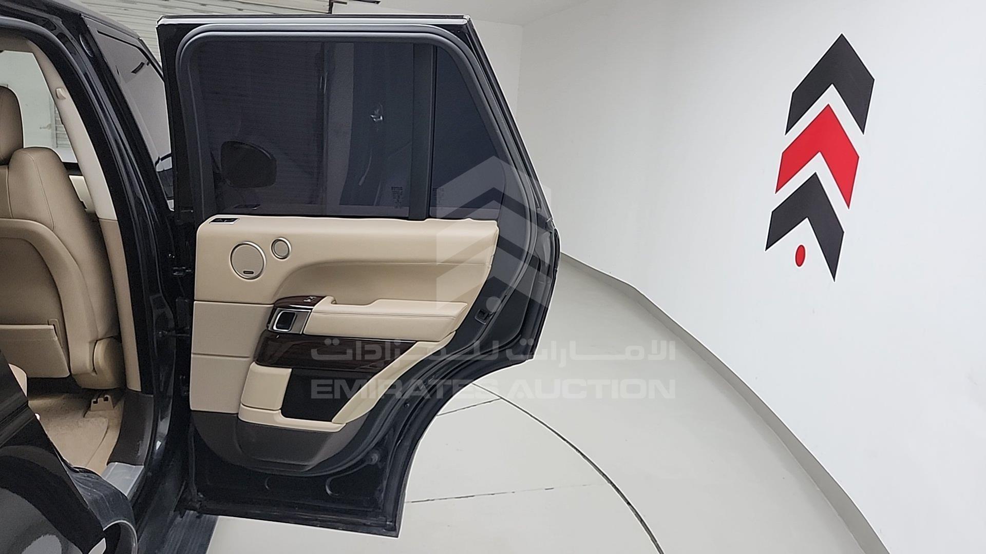 2014 RANGE ROVER HSE VIN: SALGA2DF0EA127878