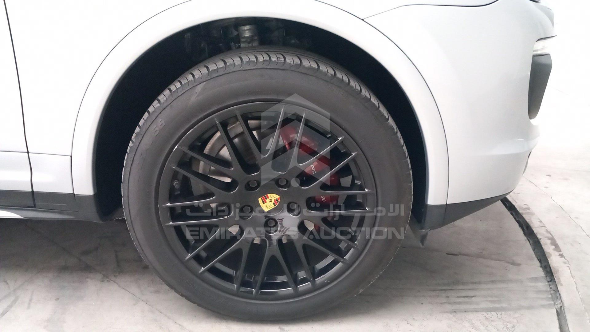 2017 PORSCHE CAYENNE VIN: WP1ZZZ92ZHKA90519