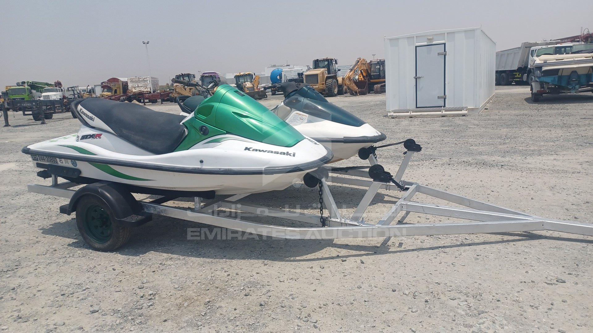 0 JET SKI + TROLLEY --- VIN: KAW21587J001