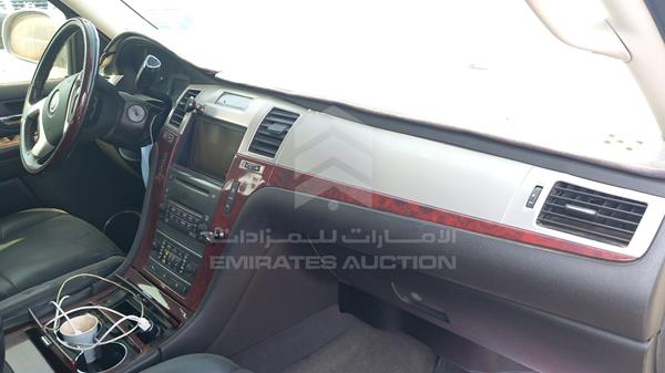 Cadillac Escalade 2008 1GYFK668X8R186040 Image 17