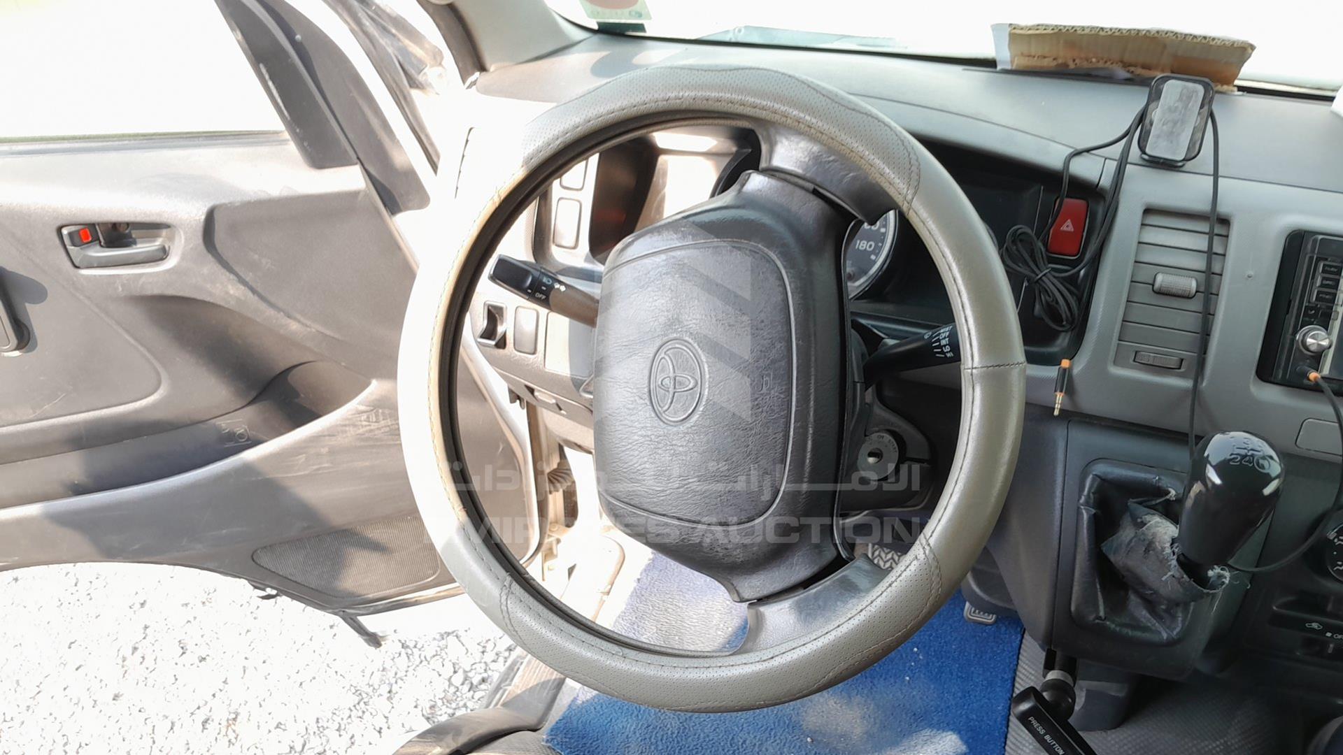 2013 TOYOTA HIACE VIN: JTFHX02P7D0075333