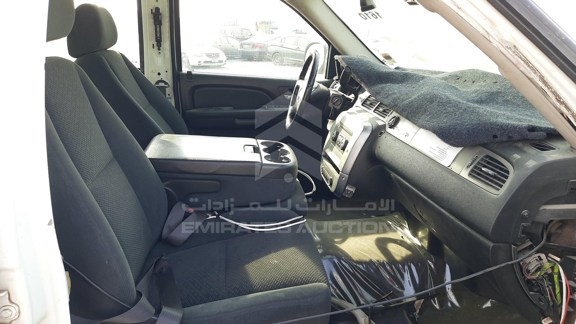 2008 CHEVROLET TAHOE VIN: 1GNFK13J88J124383