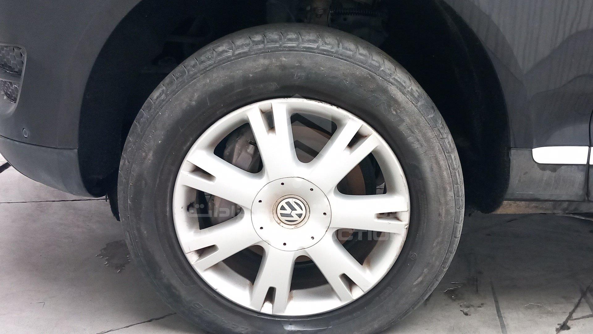 2008 VOLKSWAGEN TOUAREG VIN: WVGAL27L98D058292