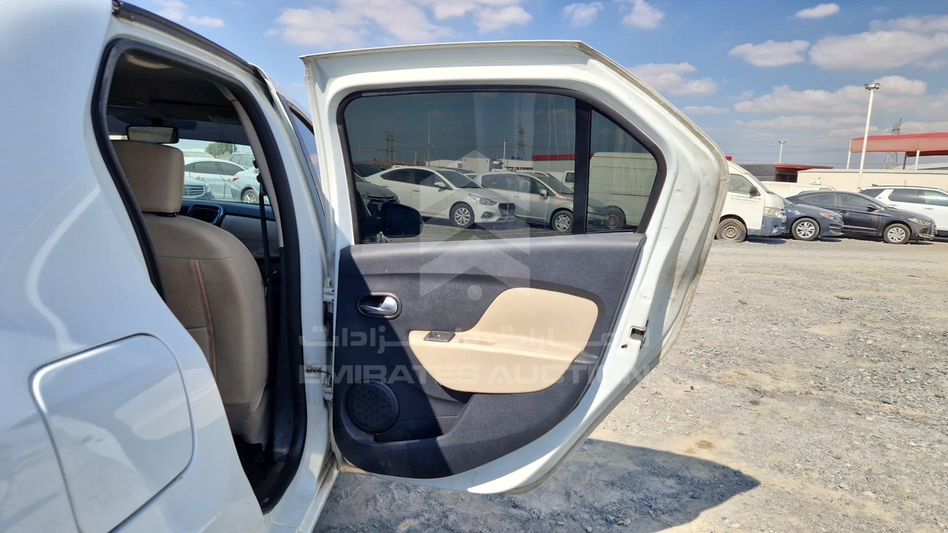 2017 RENAULT SYMBOL VIN: VF14SRAB2HT518524