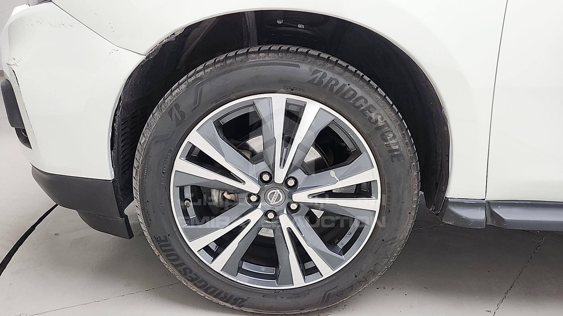 2018 NISSAN PATHFINDER VIN: 5N1CR2M88JC600372