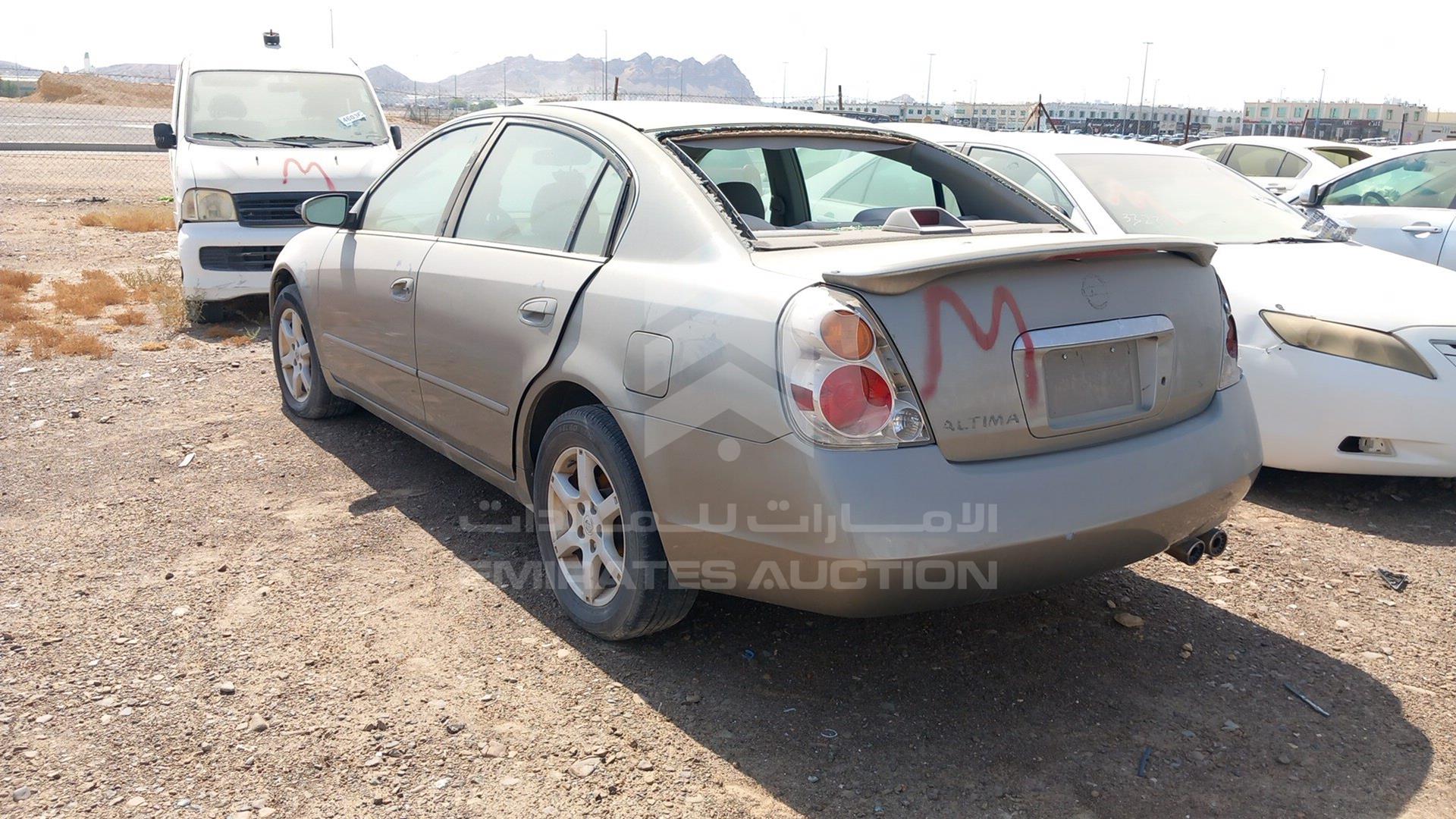 2005 NISSAN ALTIMA VIN: 1N4AL11D15C158930
