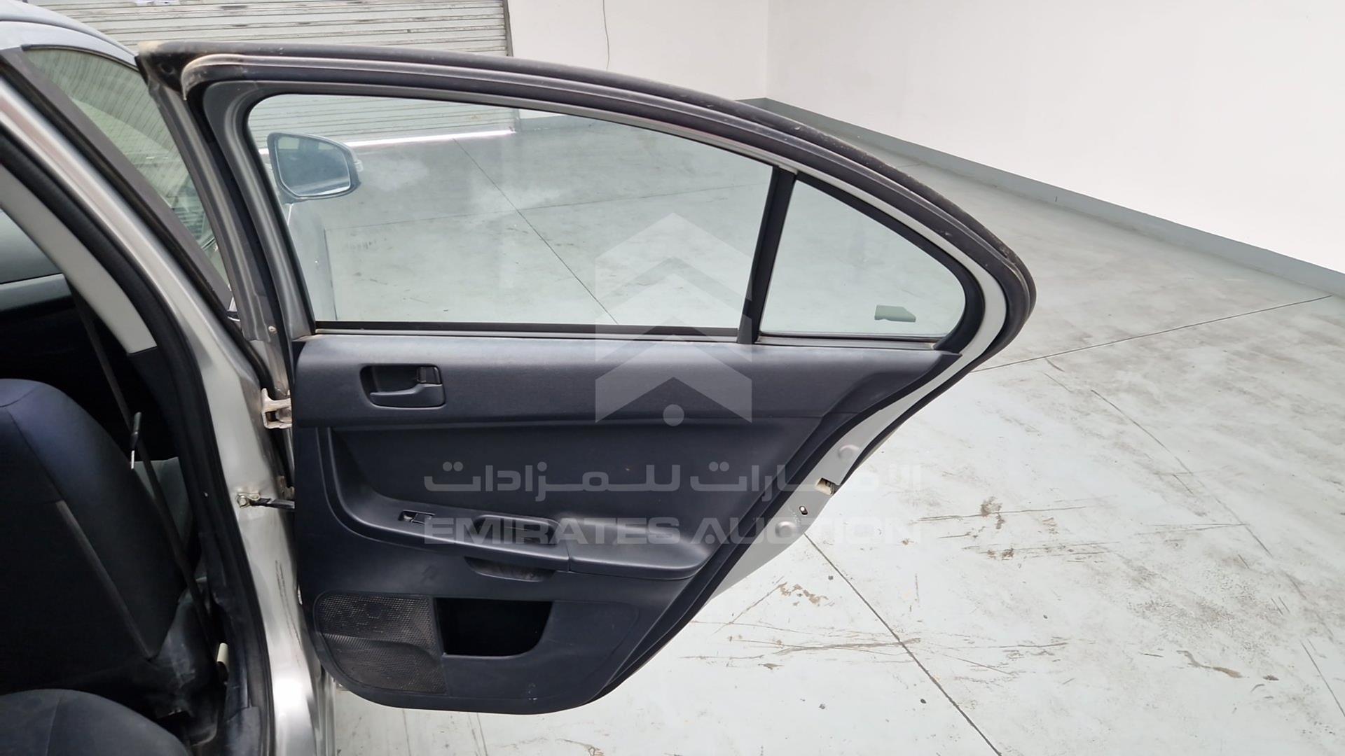 2017 MITSUBISHI LANCER EX VIN: JE3AB36U3HU713905