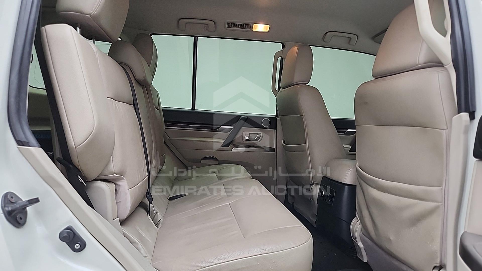 2020 MITSUBISHI PAJERO VIN: JE4MR62M0LJ703693