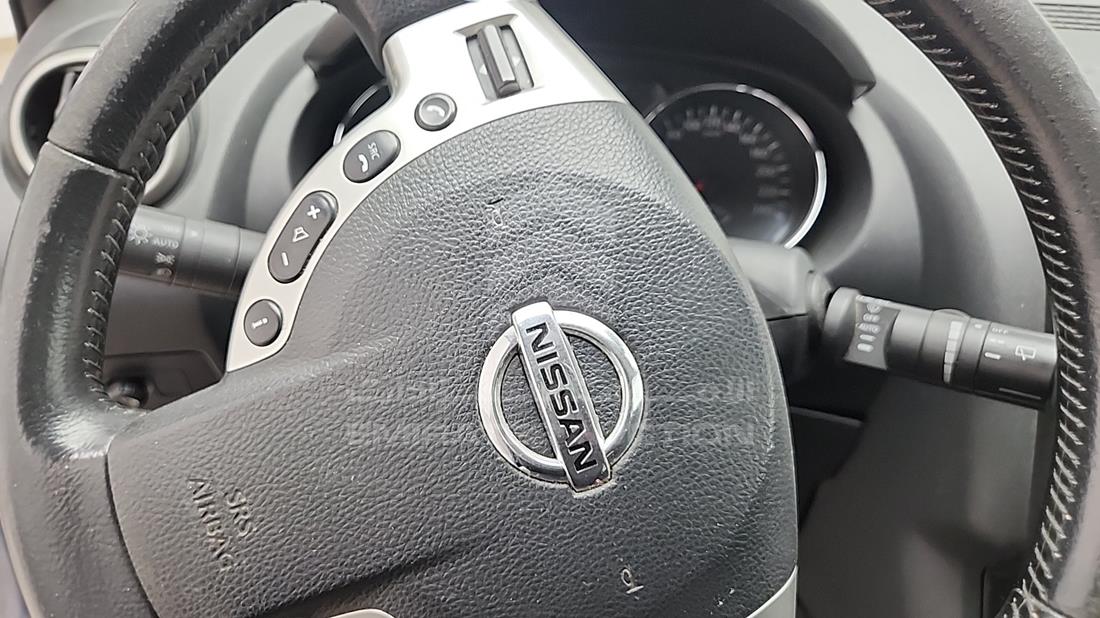 2011 Nissan Qashqai — Steering & Mounted Controls — Photo 16