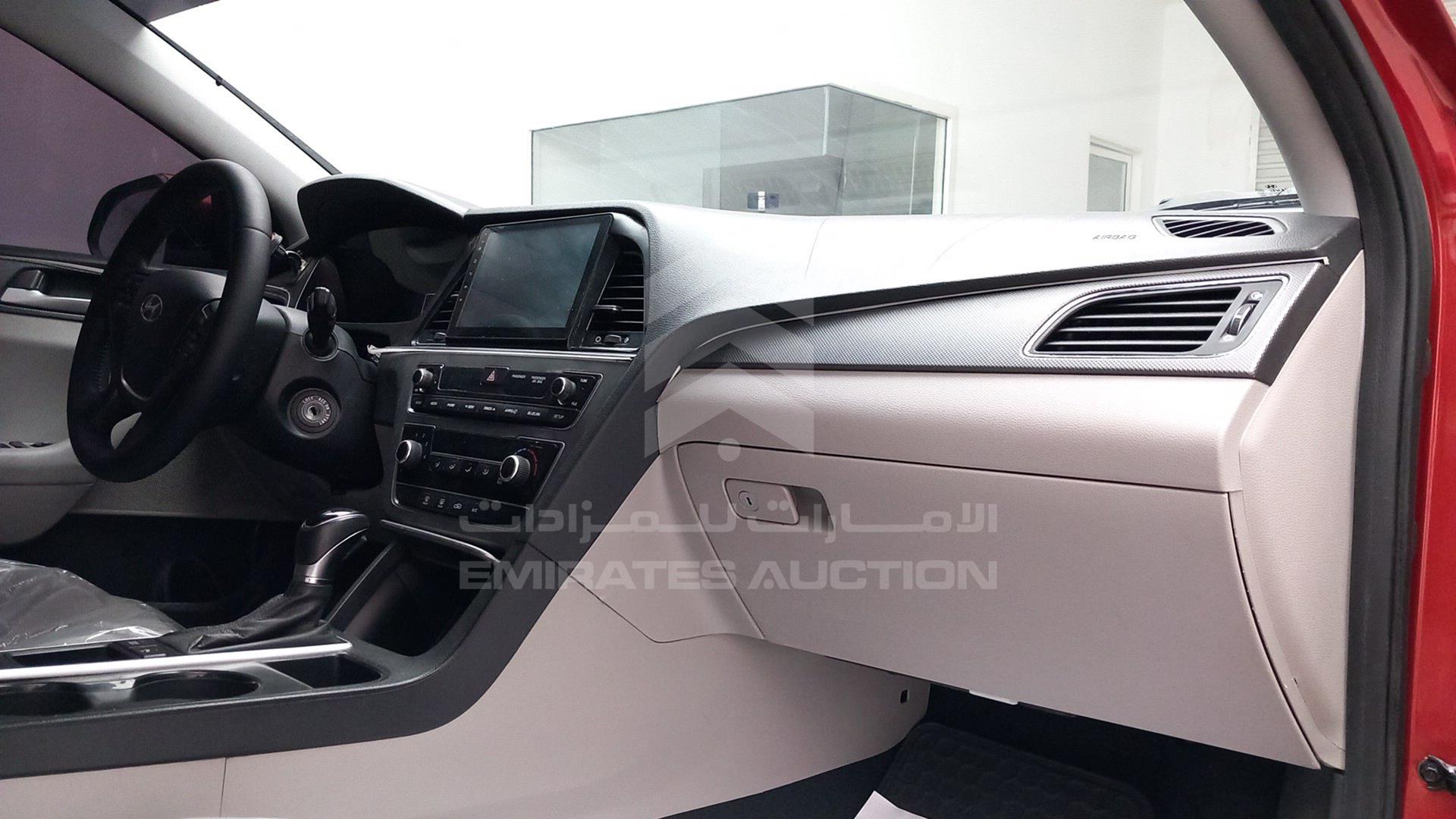 2017 HYUNDAI SONATA VIN: KMHE241G5HA348445