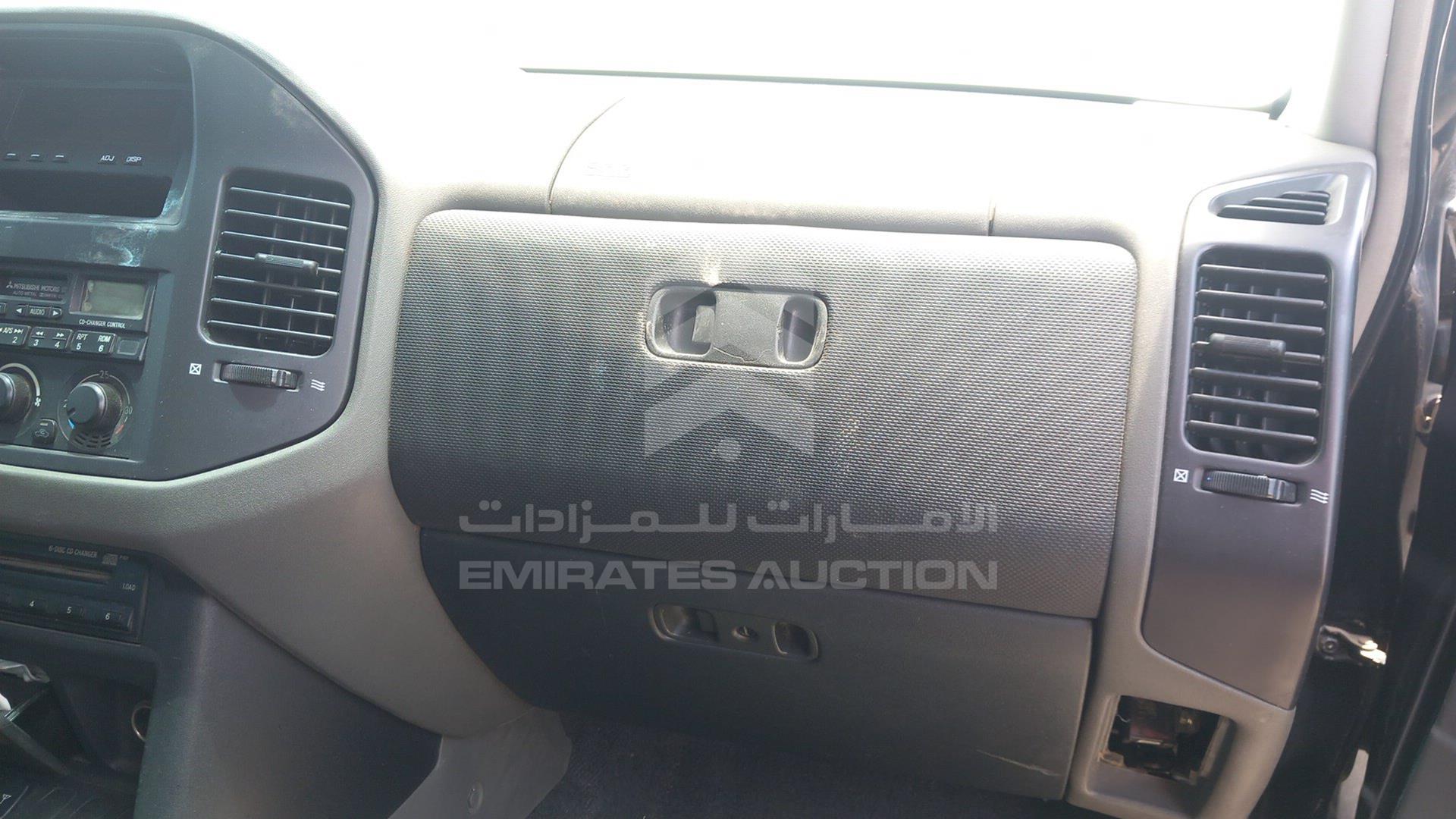 2003 MITSUBISHI PAJERO VIN: JMYMRV63W3J706395