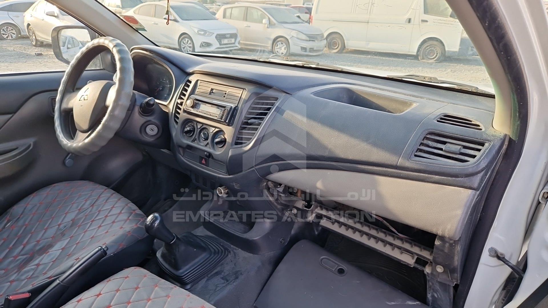 2016 MITSUBISHI L 200 VIN: MMBJNKJ40GH039774