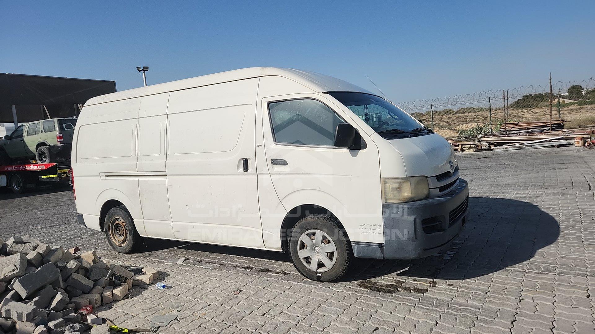 2009 TOYOTA HIACE VIN: JTFPX22P090016767