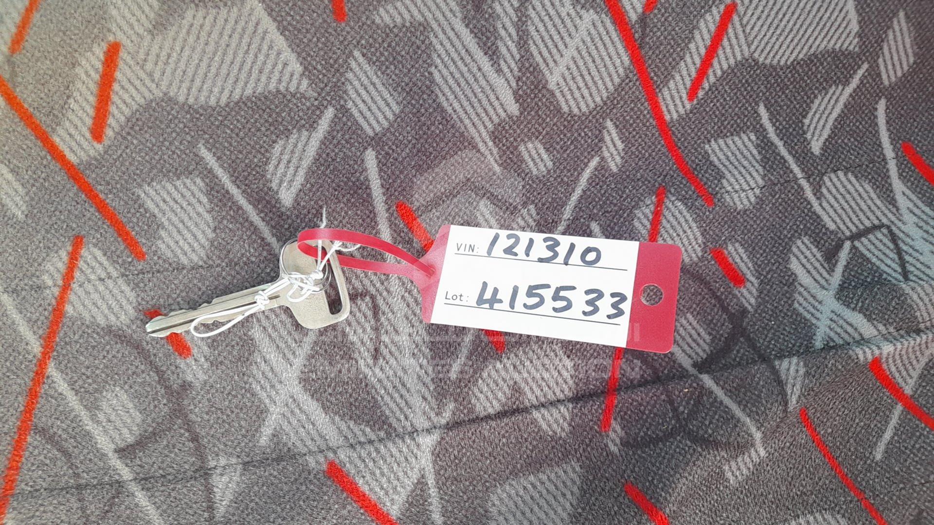 2014 TOYOTA HILUX VIN: MR0CX12G2E0121310