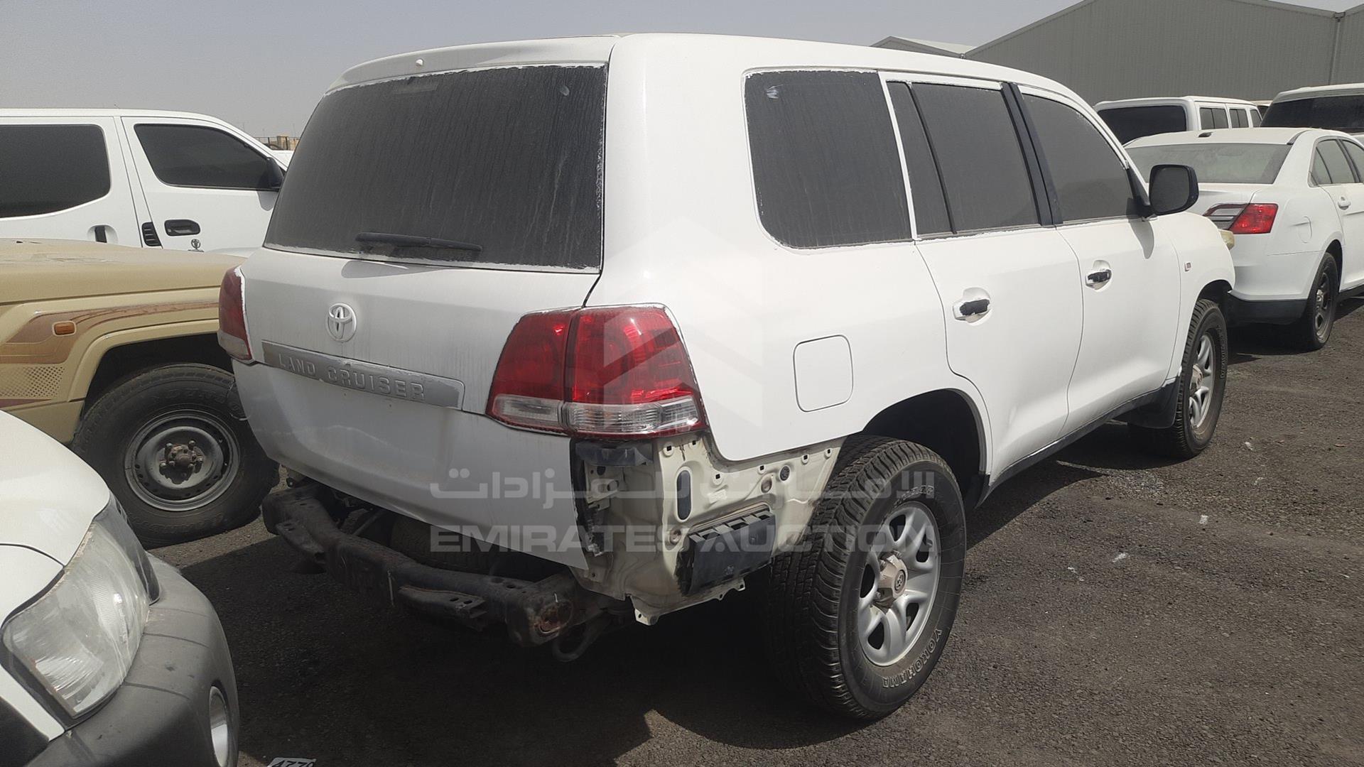 2011 TOYOTA LAND CRUISER VIN: JTMDU09J4B4032012