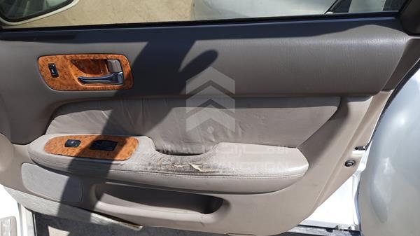 Lexus LS400 1995 JT8UF22E7S0002141 Image 16