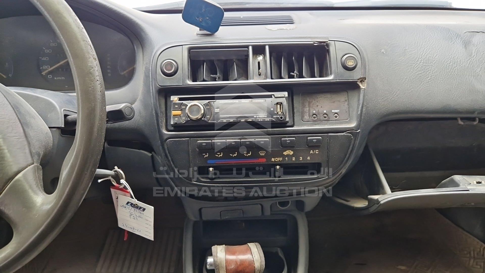 1998 HONDA CIVIC VIN: JHMEK3640WS017948