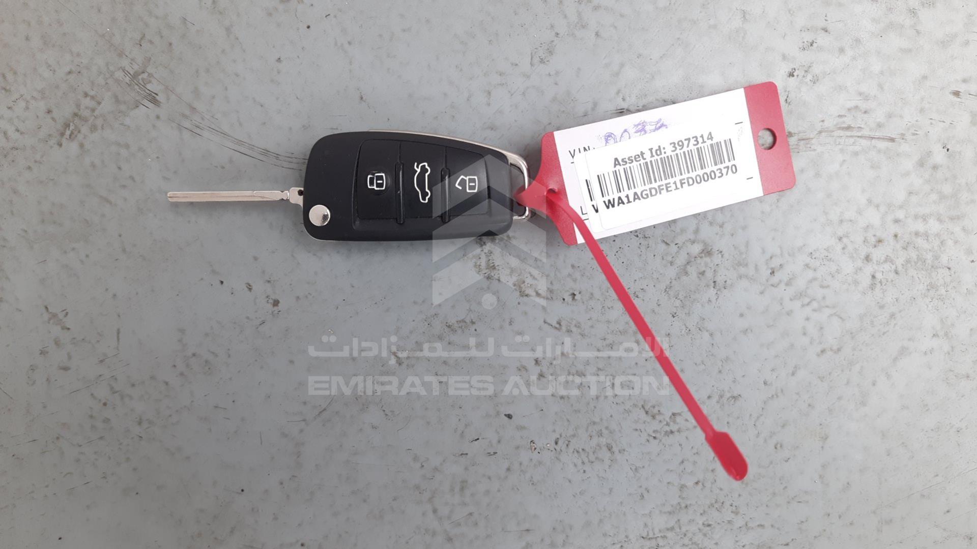 2015 AUDI Q7 VIN: WA1AGDFE1FD000370