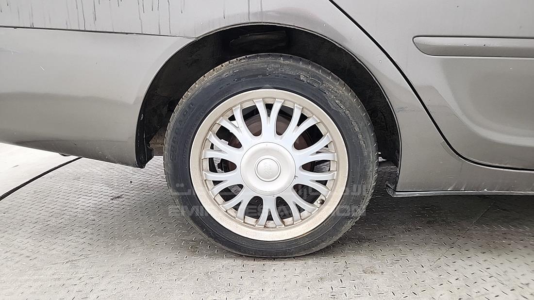 2004 Toyota Camry — Rear Right Tyre — Photo 46