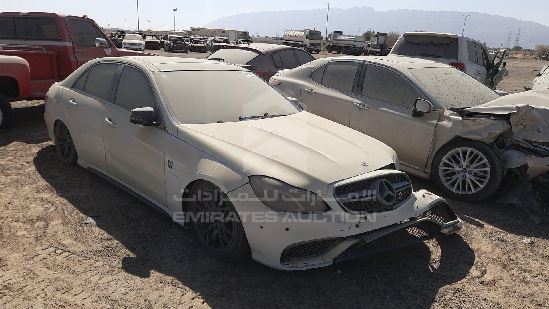 2010 MERCEDES E 550 VIN: WDDHF7CBXAA029143