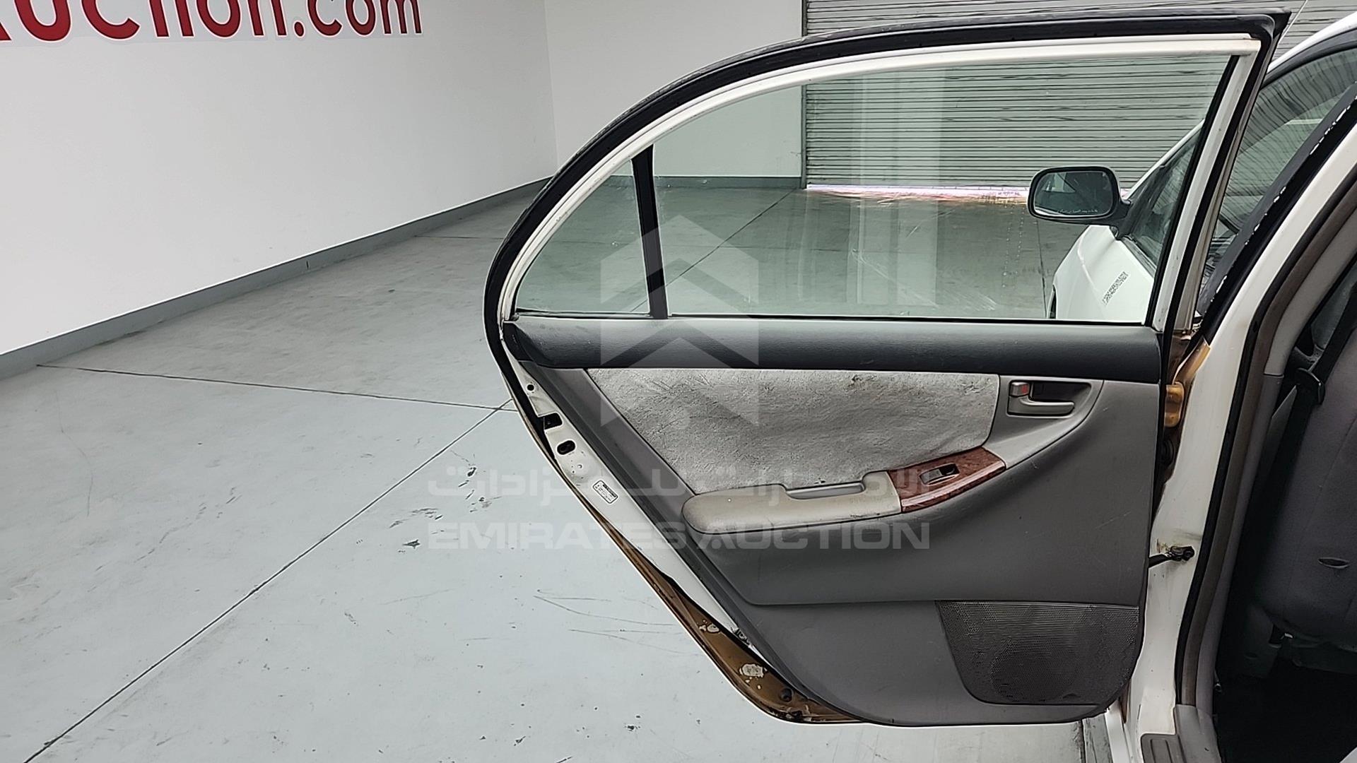 2002 TOYOTA COROLLA VIN: JTDBR23E320074209