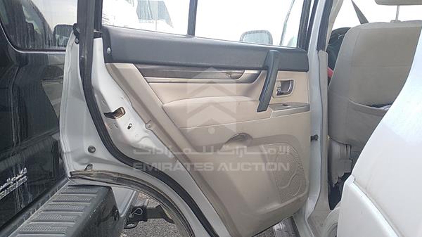 JMYLRV95WEJ718993 Mitsubishi Pajero