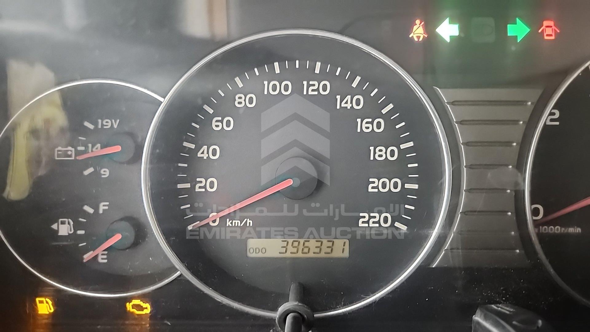 2000 TOYOTA LAND CRUISER VIN: JT3HJ09J2Y0017426