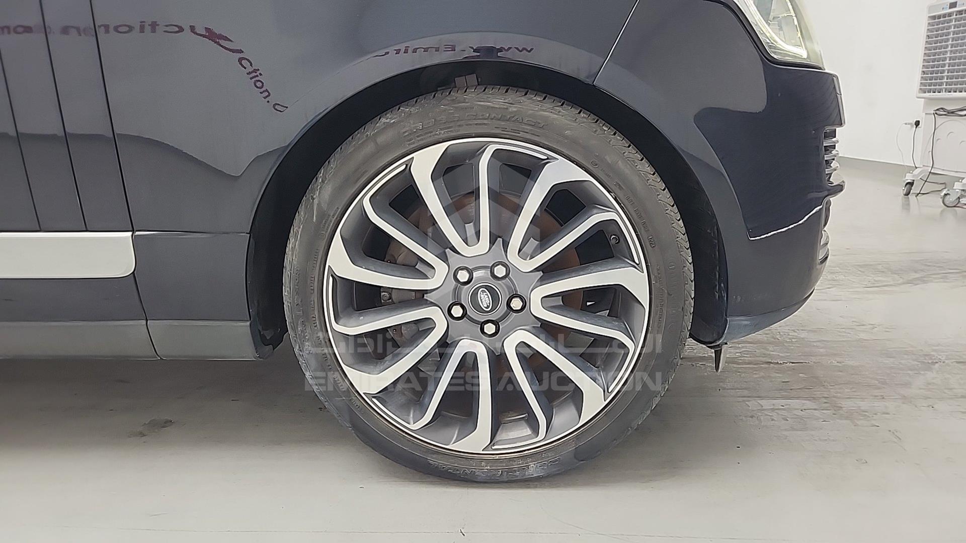 2017 RANGE ROVER VOGUE VIN: SALGA2FE3HA322950