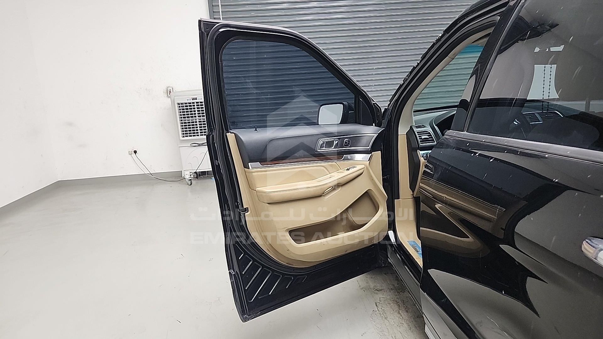 2016 FORD EXPLORER VIN: 1FM5K8F89GGA68077